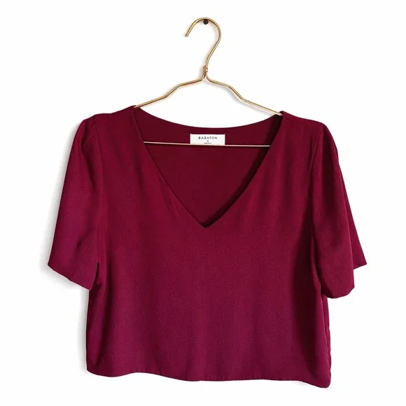 Aritizia Babaton Women's Randy Blouse Burgundy V Neck Short Sleeve Top Size M - Picture 2 of 7